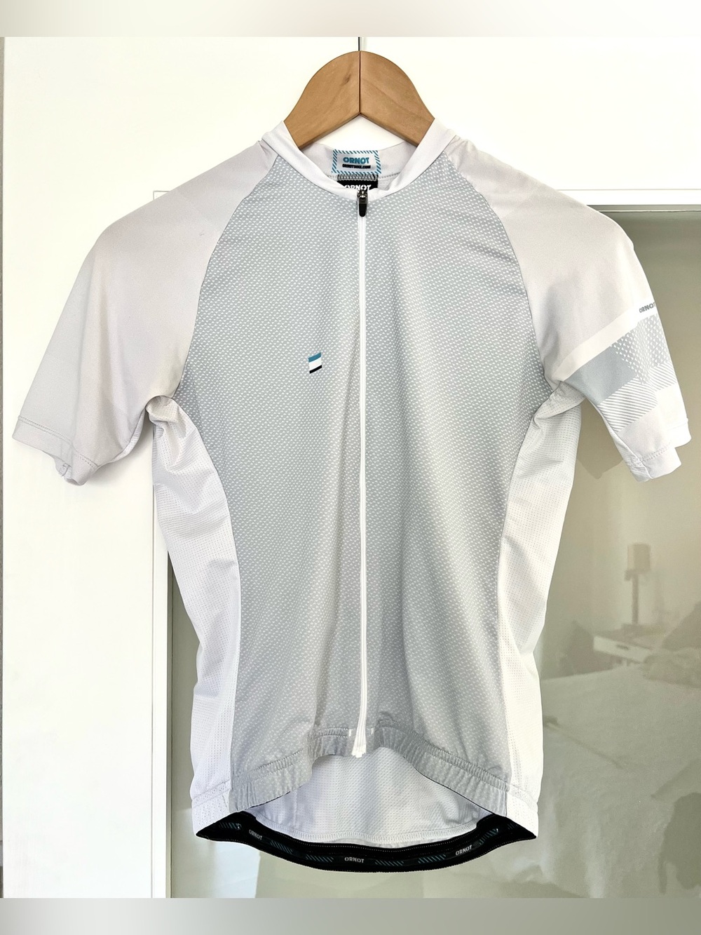 ORNOT Women’s Axiom House Cycling Jersey - Fog color, Full Zip, Sz S